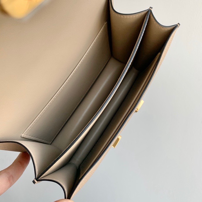 H**mes constance epsom leather-19cm