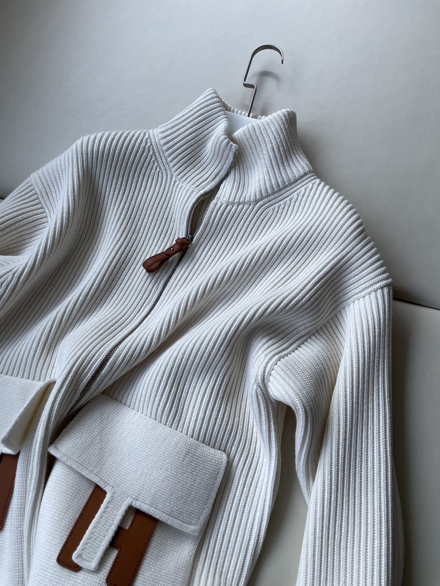 H**me5 fallwinter leather-patch stand collar knit sweater jacket