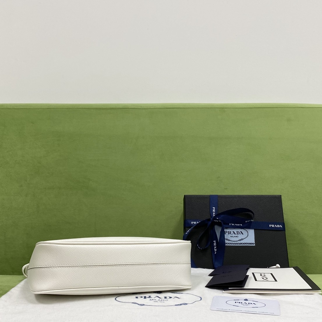 Prad 1BC204 Hobo-22x6x17CM