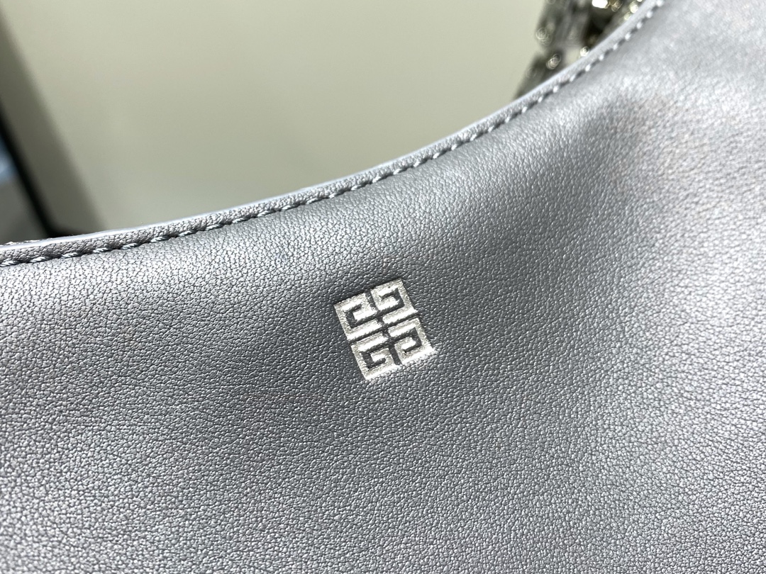 G1uenchy moon cut hobo-25x7x12cm