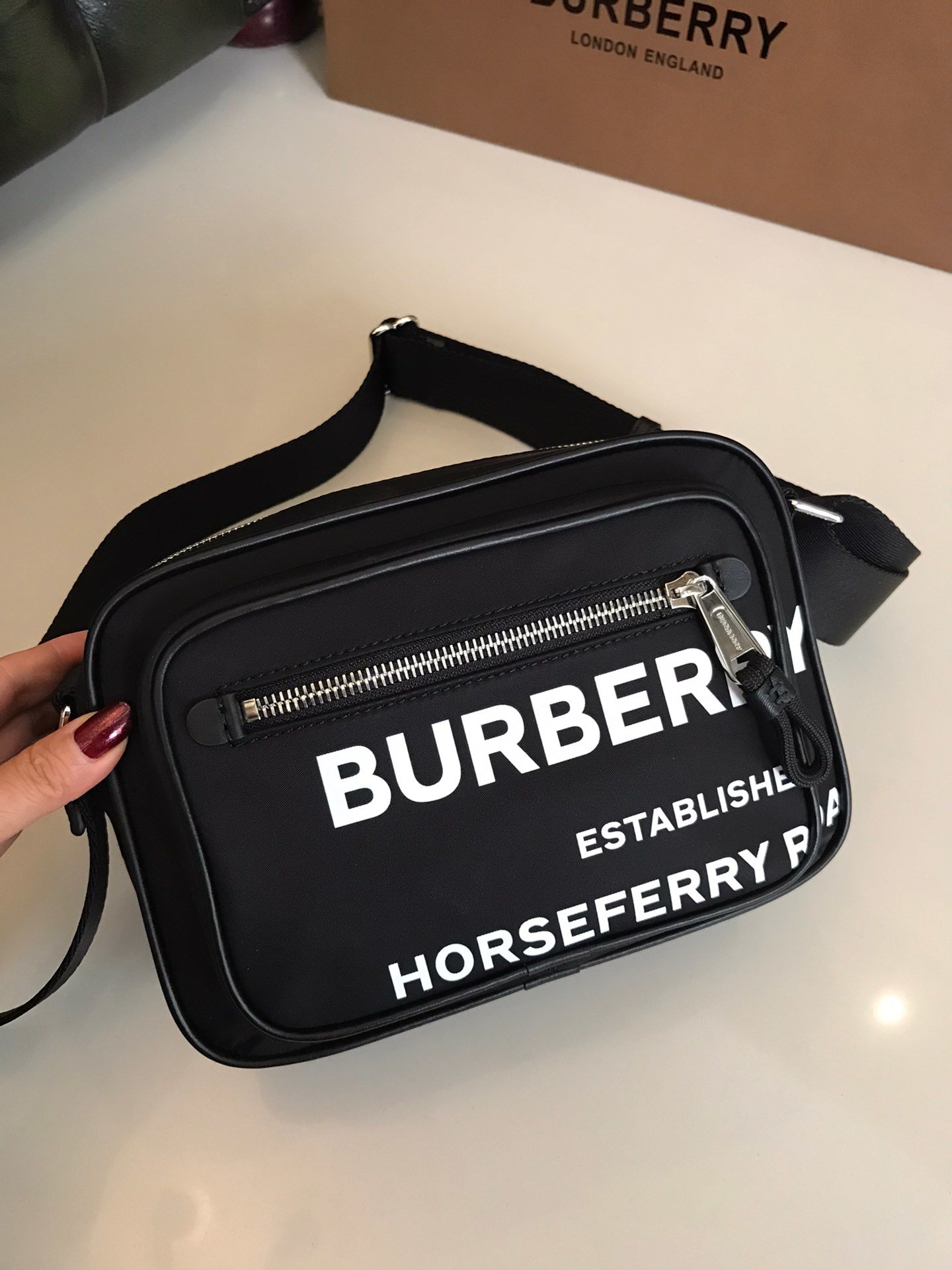 B**rry crossbody handbag-22*16*7cm