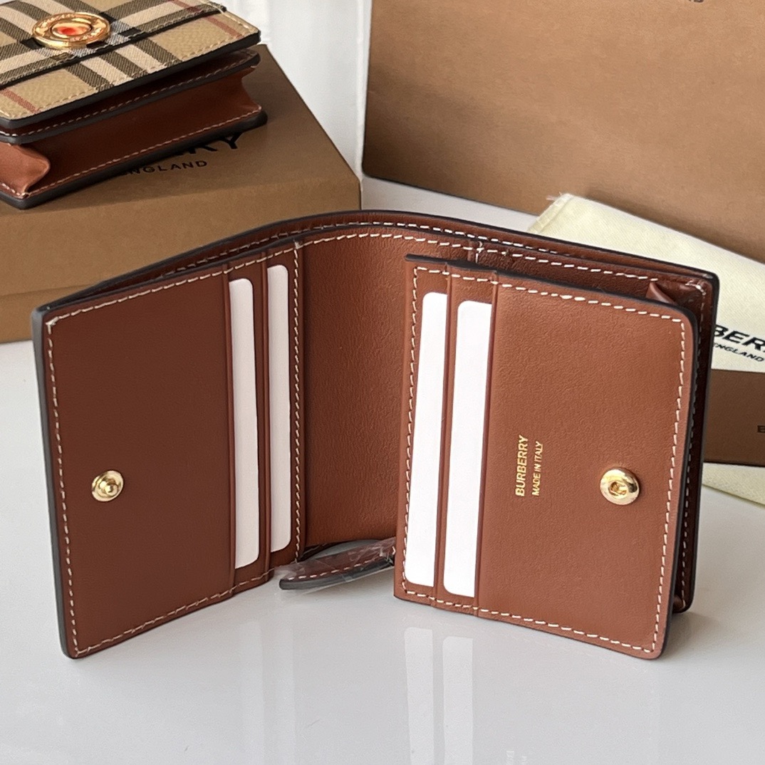 Bv*b*rry wallet-10*3.5*8.5cm