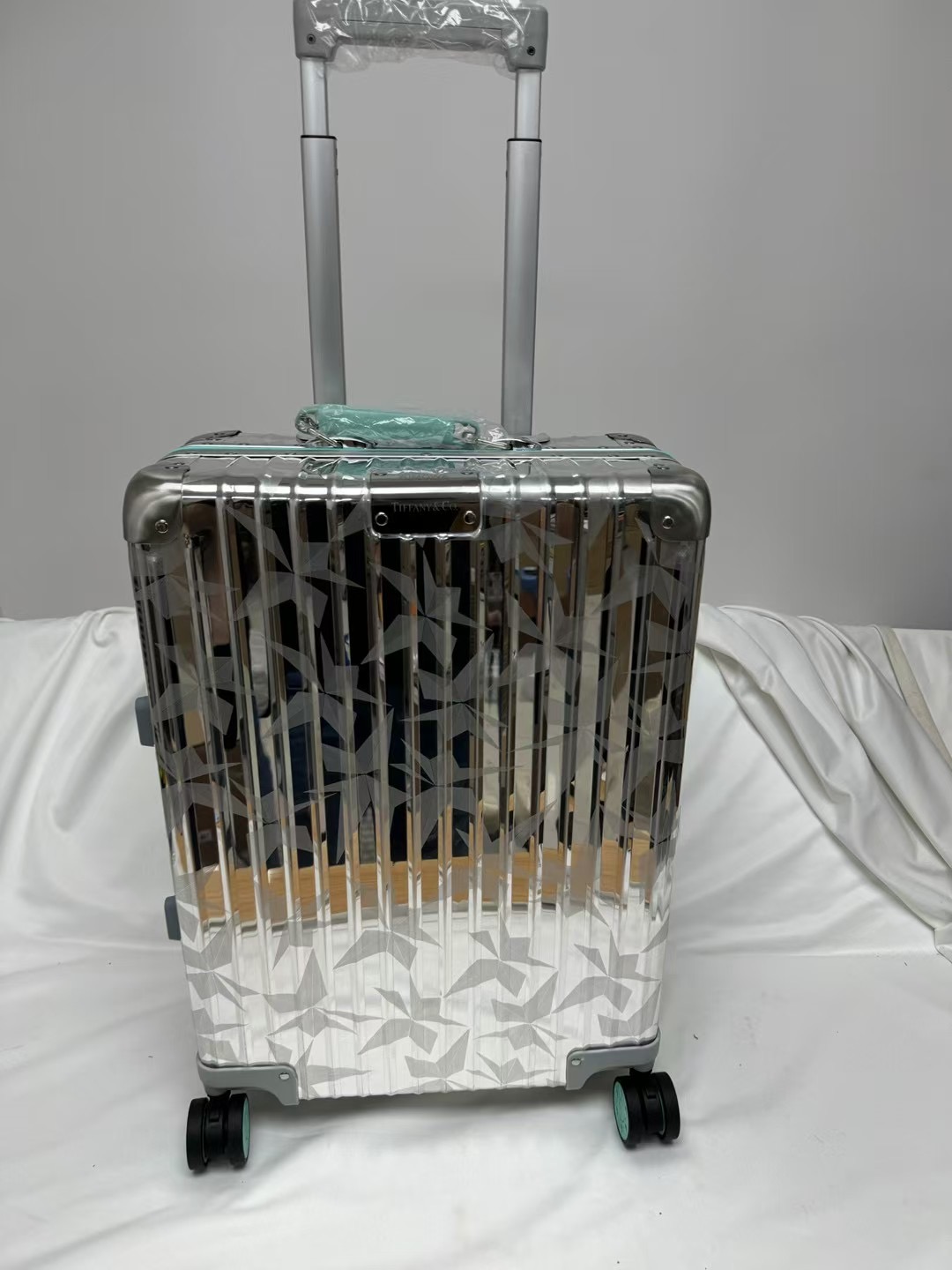 r1m0wa lU*gage-20inch