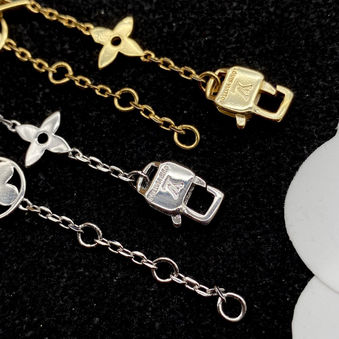 l0vis Vvtt0n bracelet