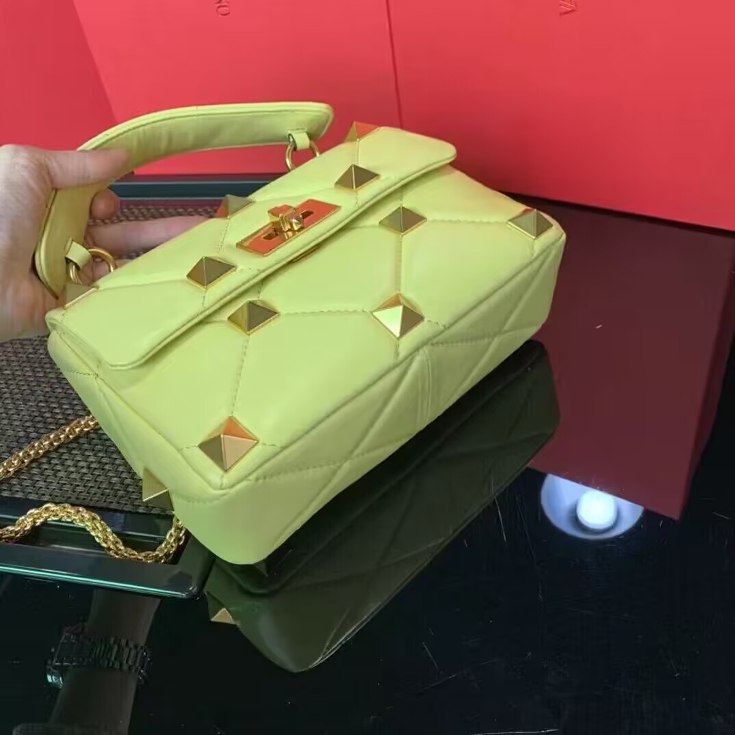 Valentin0 Garavani Roman Stud Size-25✖️16✖️10CM