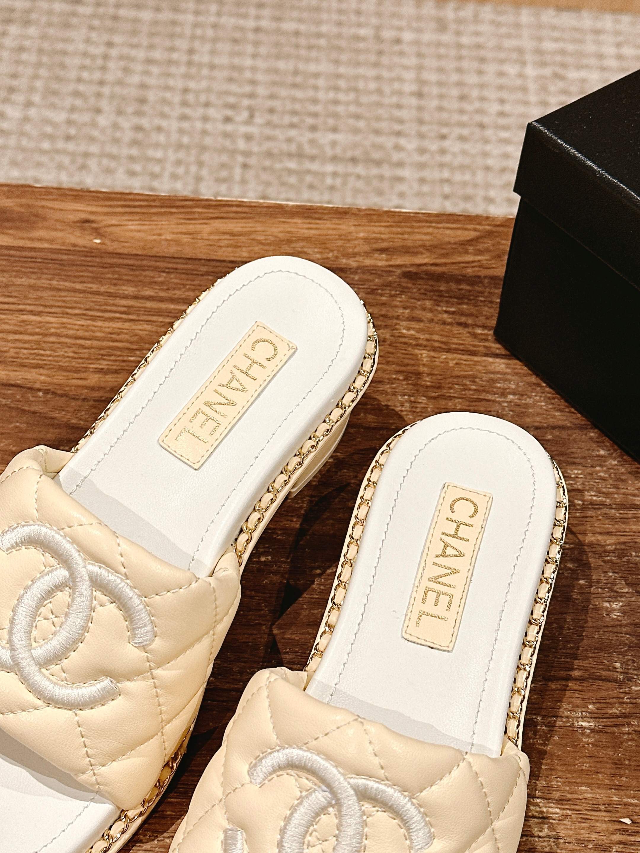 Ch@nel 2025SS Slides