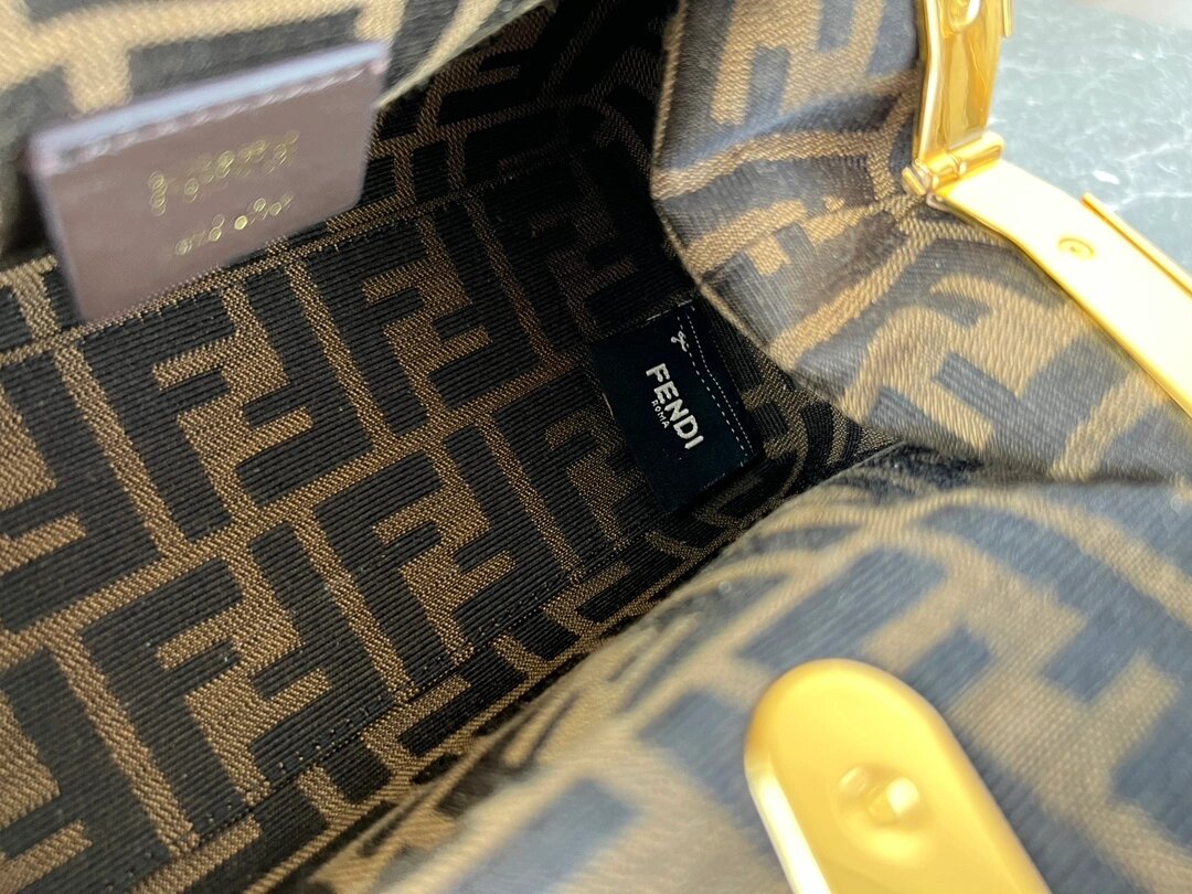 F**di first bag-26*18*9.cm