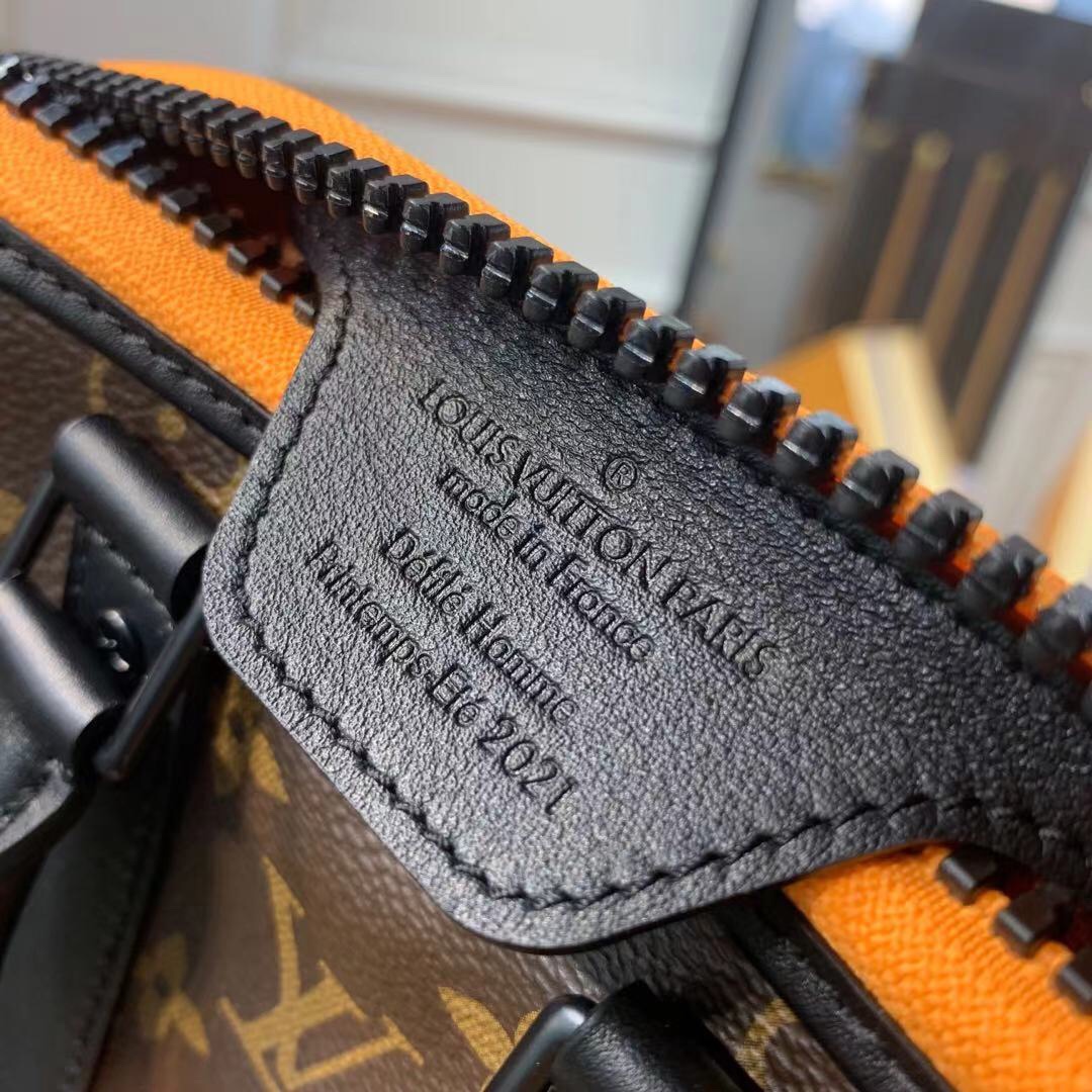 l0*is V*t0nzoooom with friends-21×10×12cm