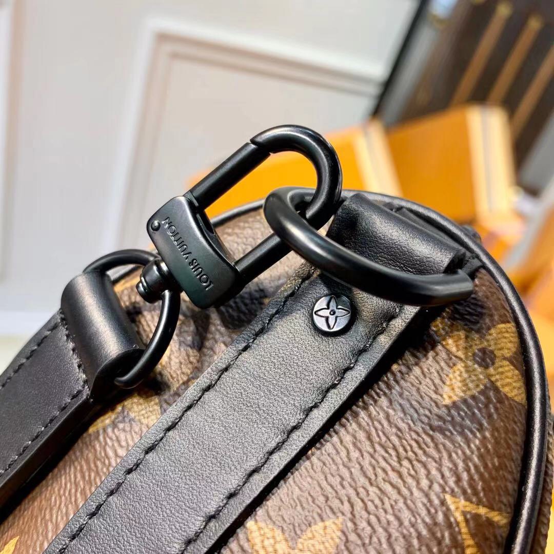 l0*is V*t0nzoooom with friends-21×10×12cm