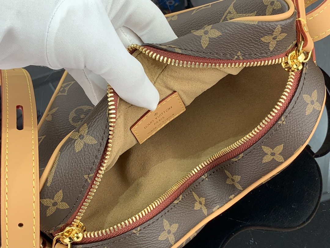 l0*is V*t0n love handbags-m45149 -22*20*6cm