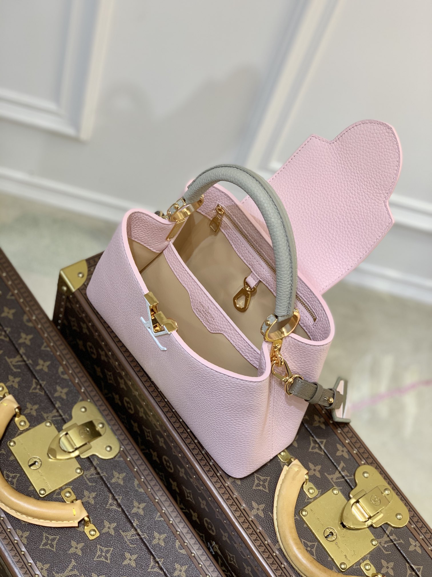 l0*is V*t0n capucines bb-27*18*9cm