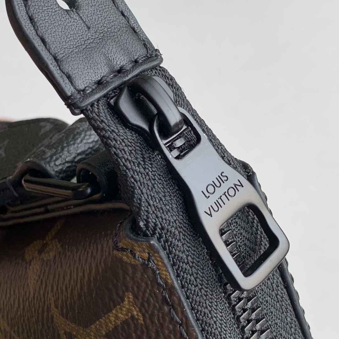 l0*is V*t0n cruiser handbags-25*22.5*13cm