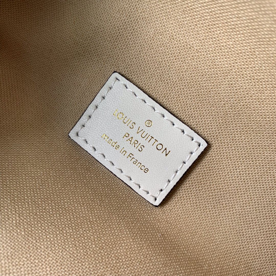 l0*is V*t0n bum bag-37*14*13cm