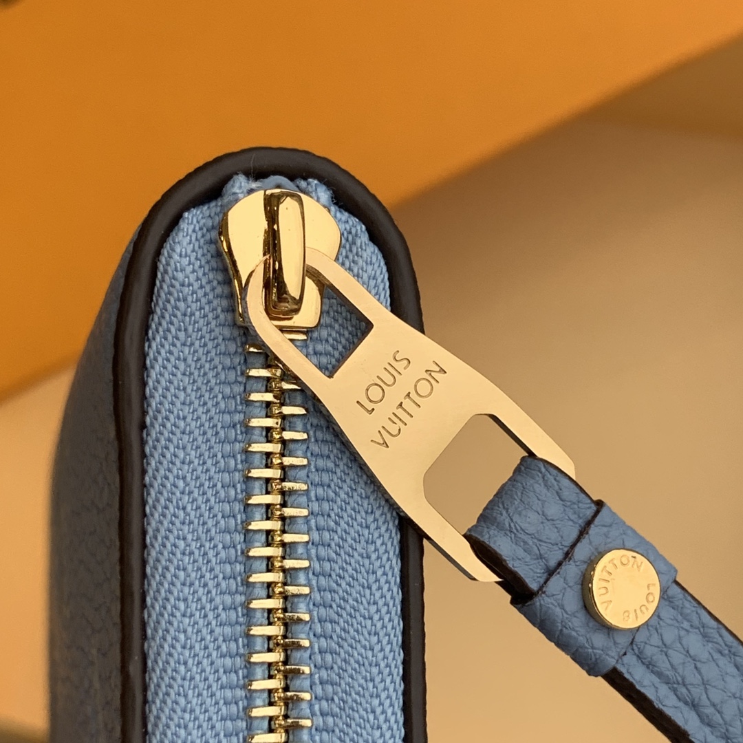 l0*is V*t0n by the pool zippy wallet-11*8.5*12cm