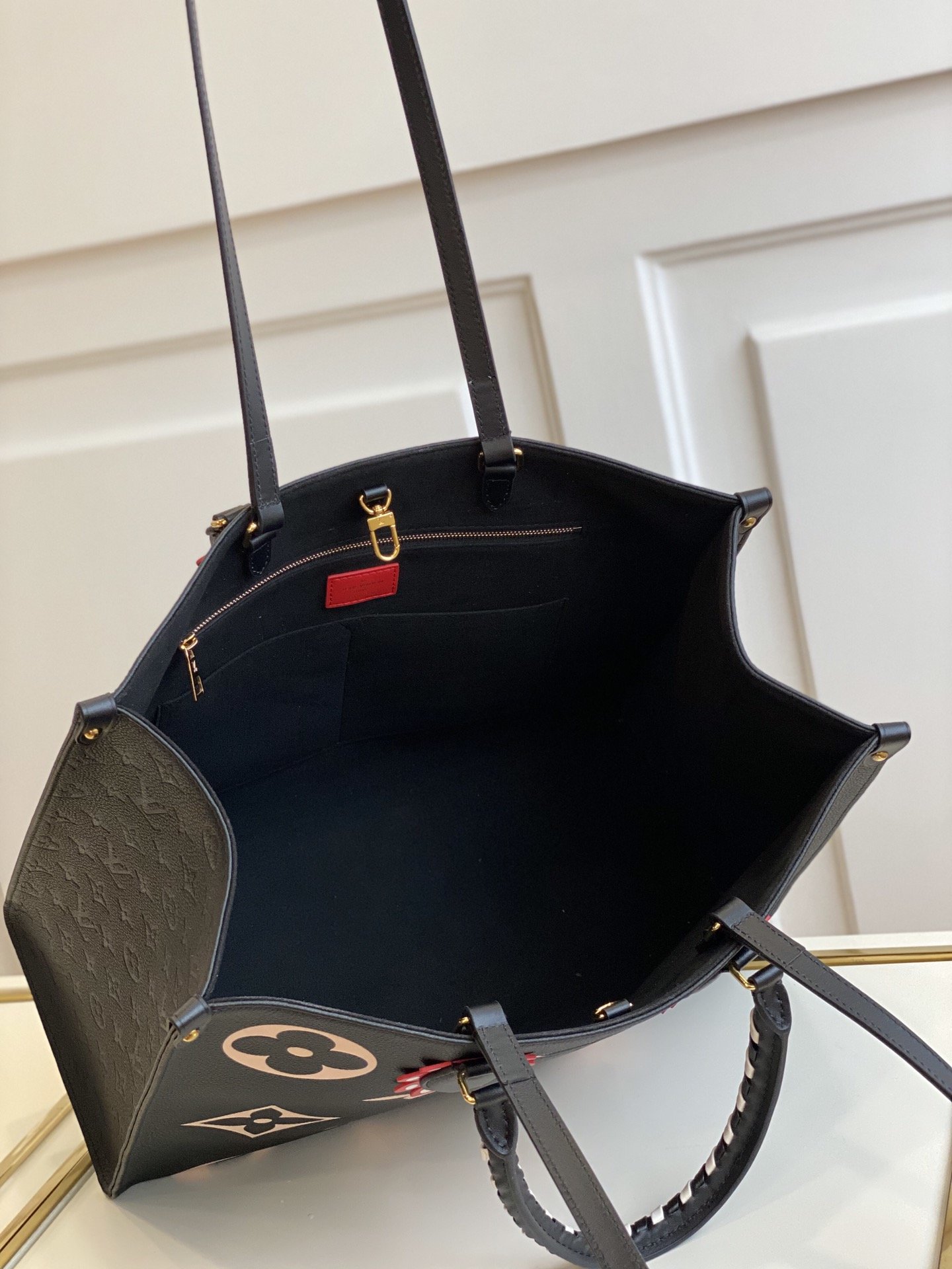 l0*is V*t0n onthego handbag-41*34*19cm