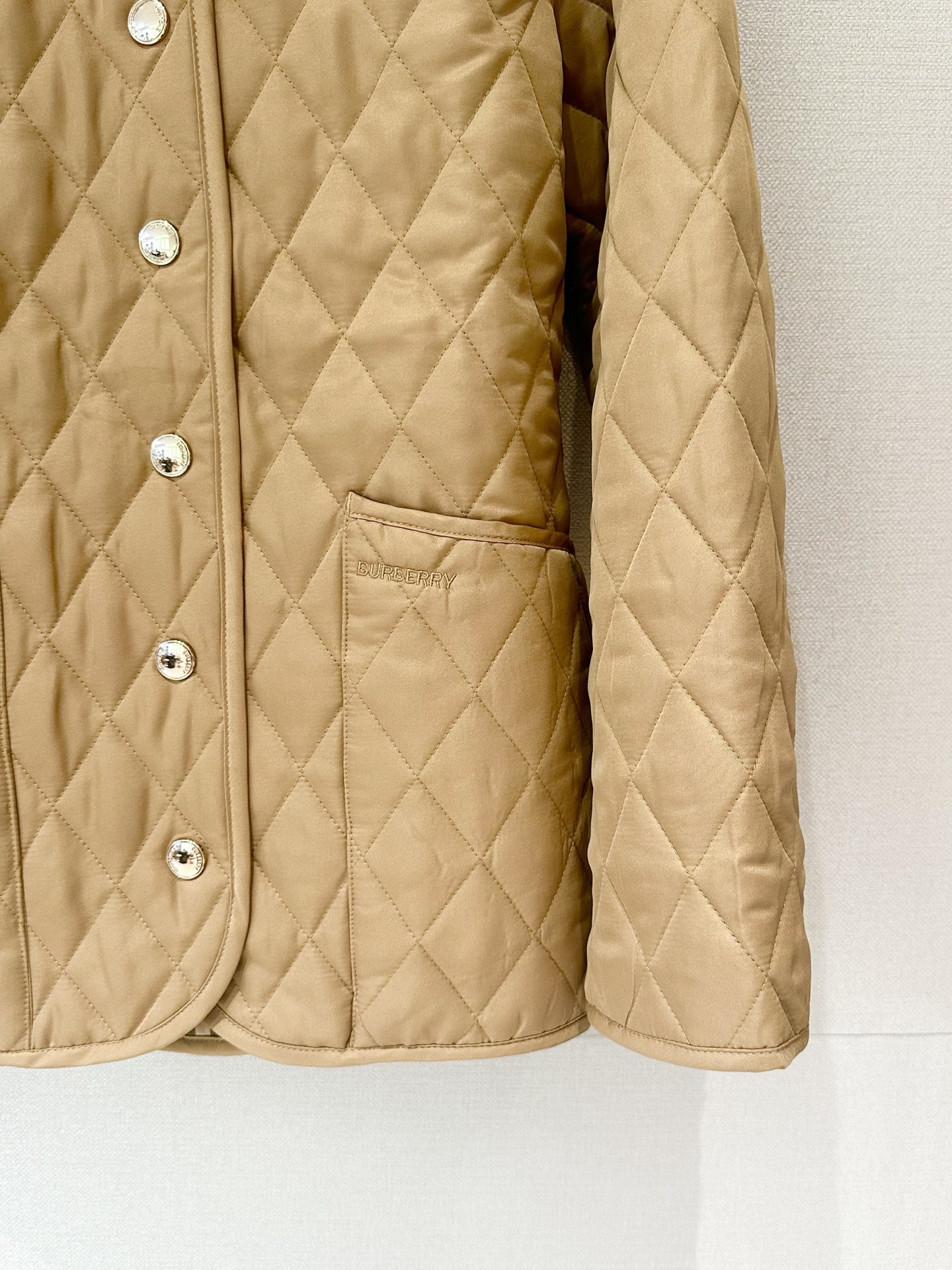 Burb*erry Quilted Barn Jacket | Brown