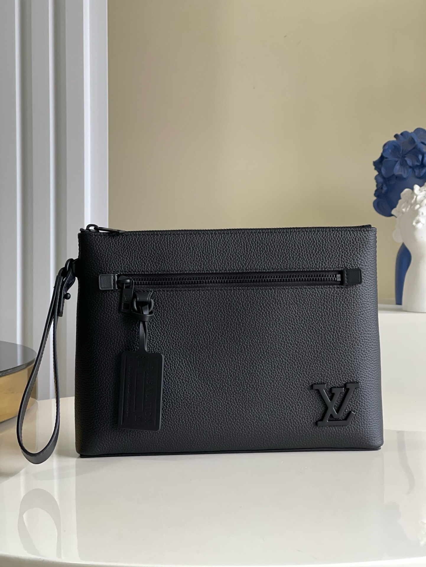 l0vis Vvtt0n takeoff pouch-m11485-30 x 22 x 5cm