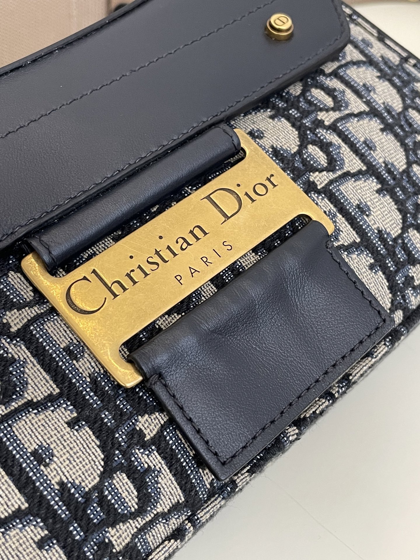 Diro New Street Chic Bag-24*5*12.5CM