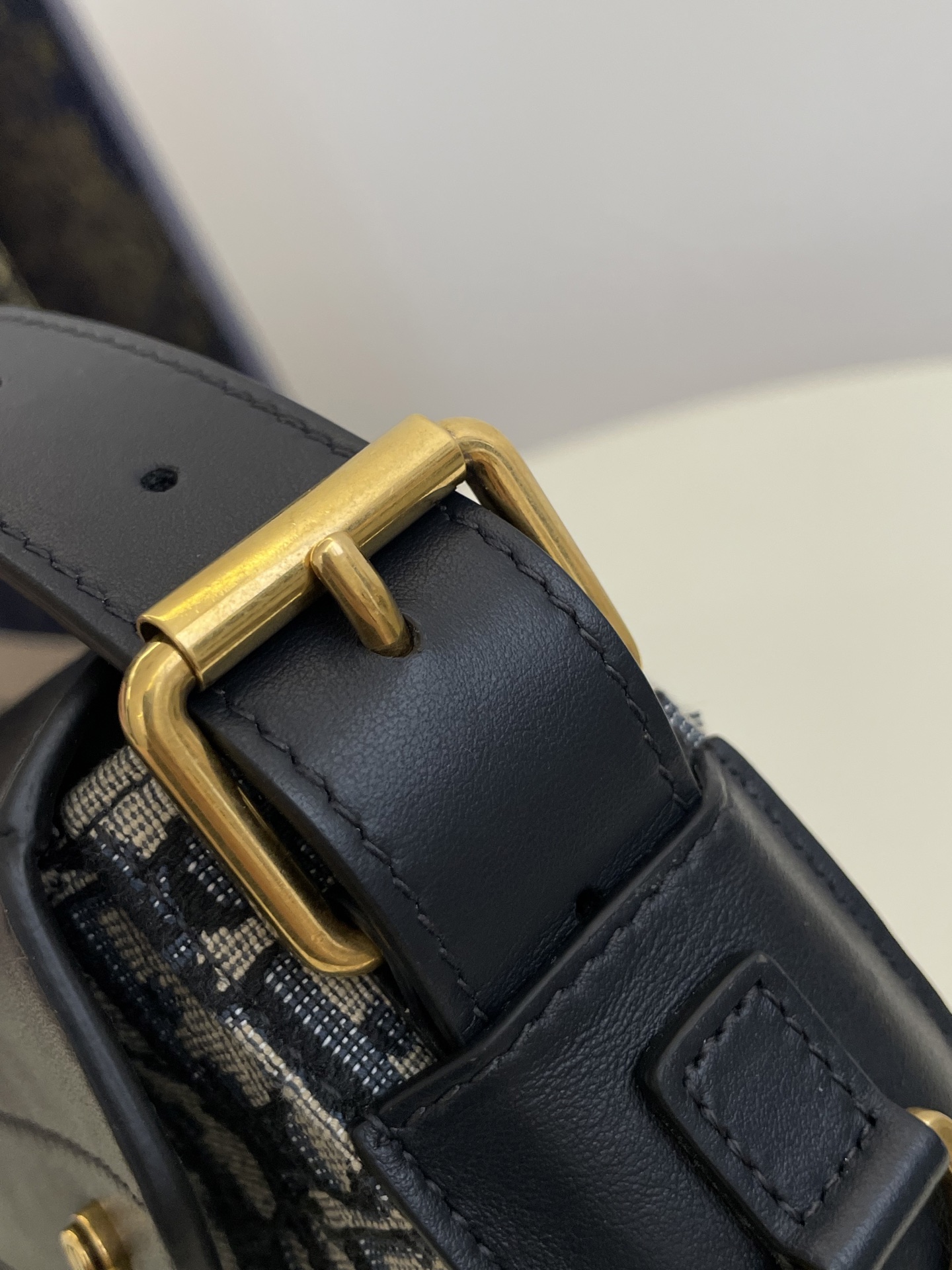 Diro New Street Chic Bag-24*5*12.5CM