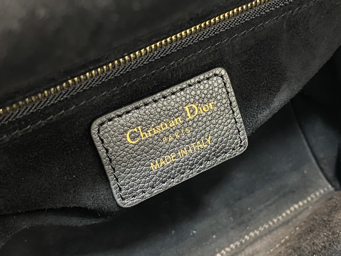 lady D*or handle bag-24cm