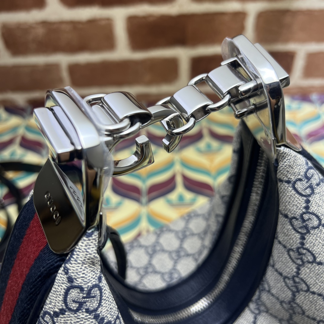 G*u*i attache large shoulder bag-35*32*6cm