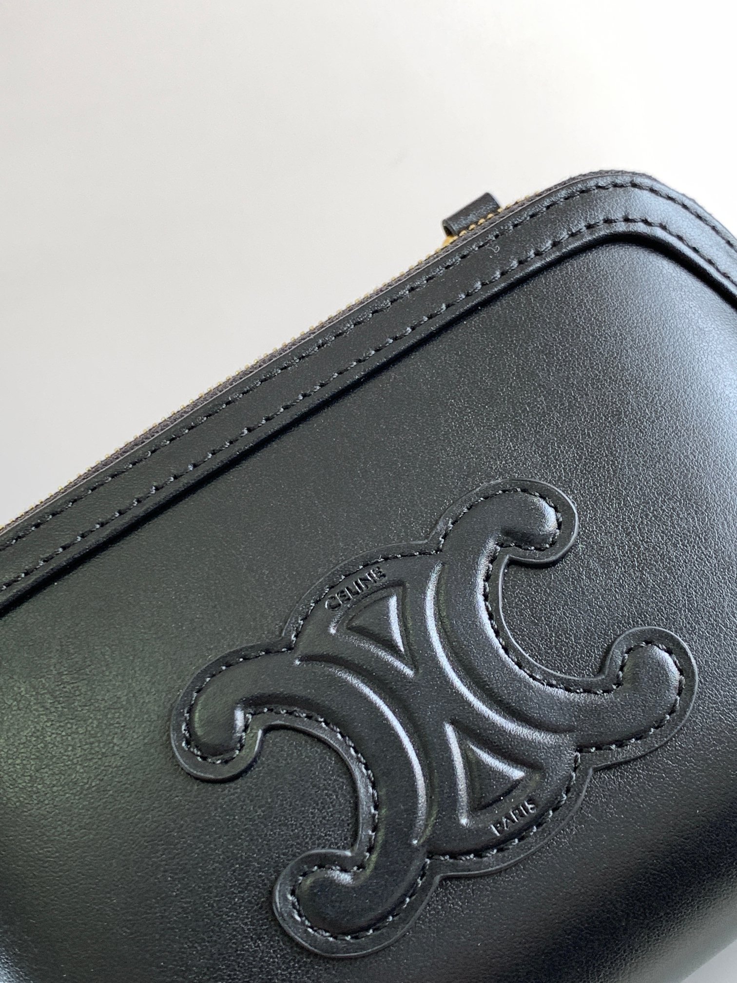 Celin Triomphe Shell Bag-16 X 11X 8CM