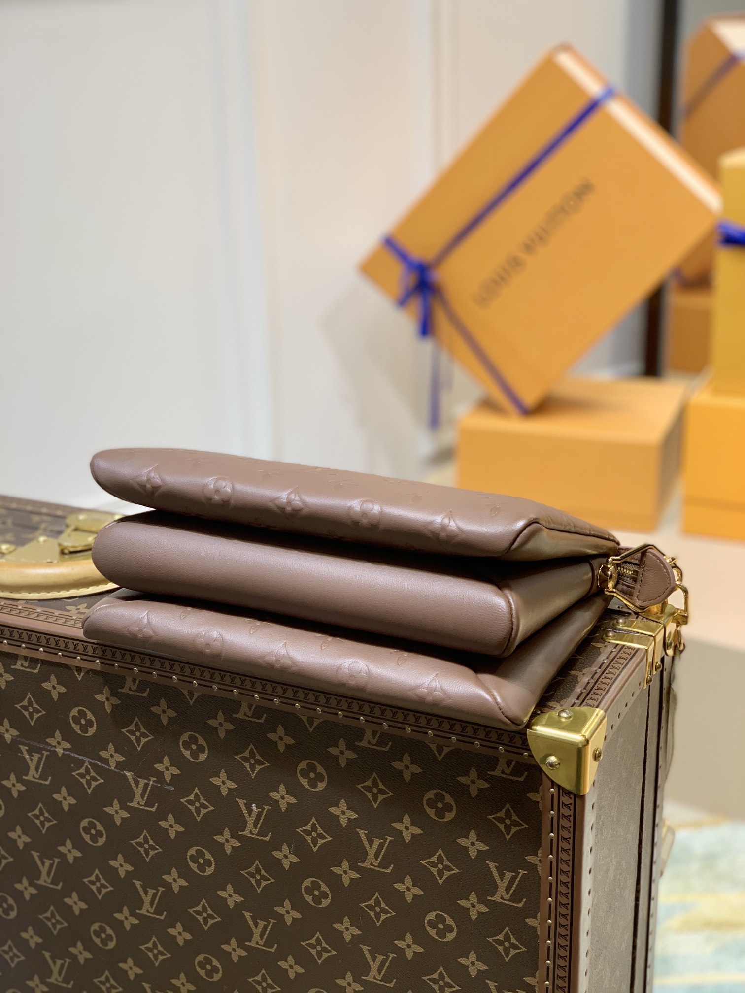 l0*is V*t0n coussin handbags-26*20*12cm