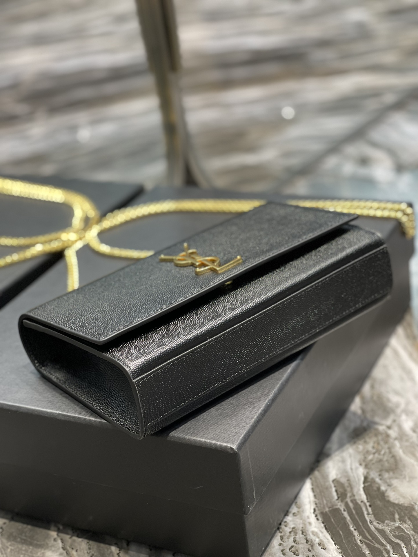 Y*L medium in grain de pouder embossed leather-24*14.5*5.5cm