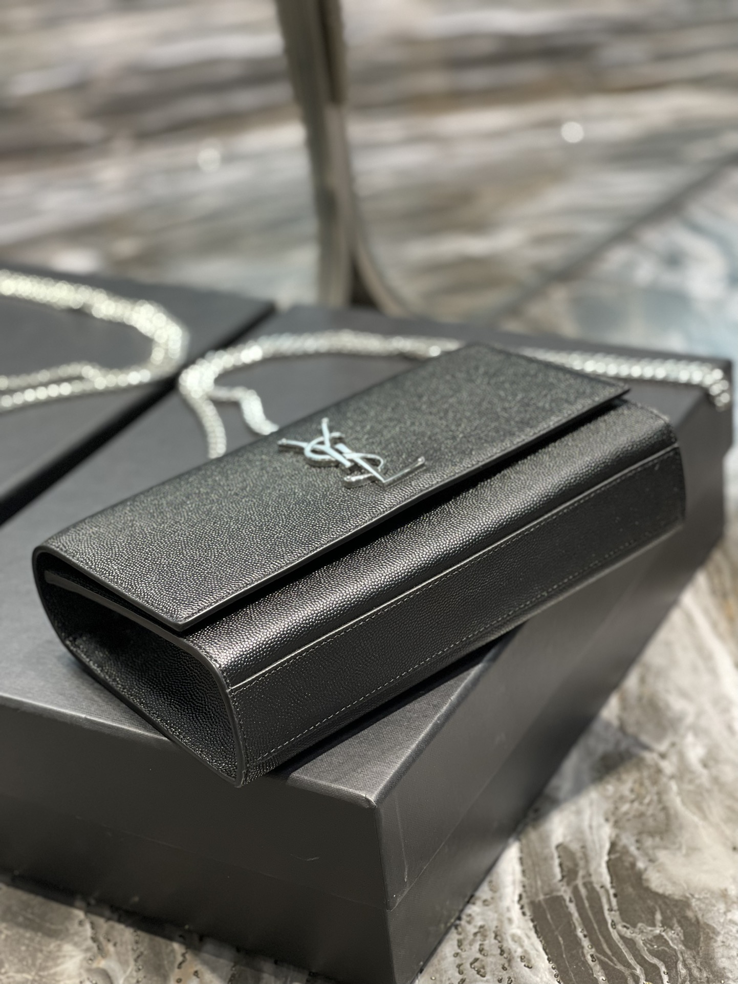 Y*L medium in grain de pouder embossed leather-24*14.5*5.5cm