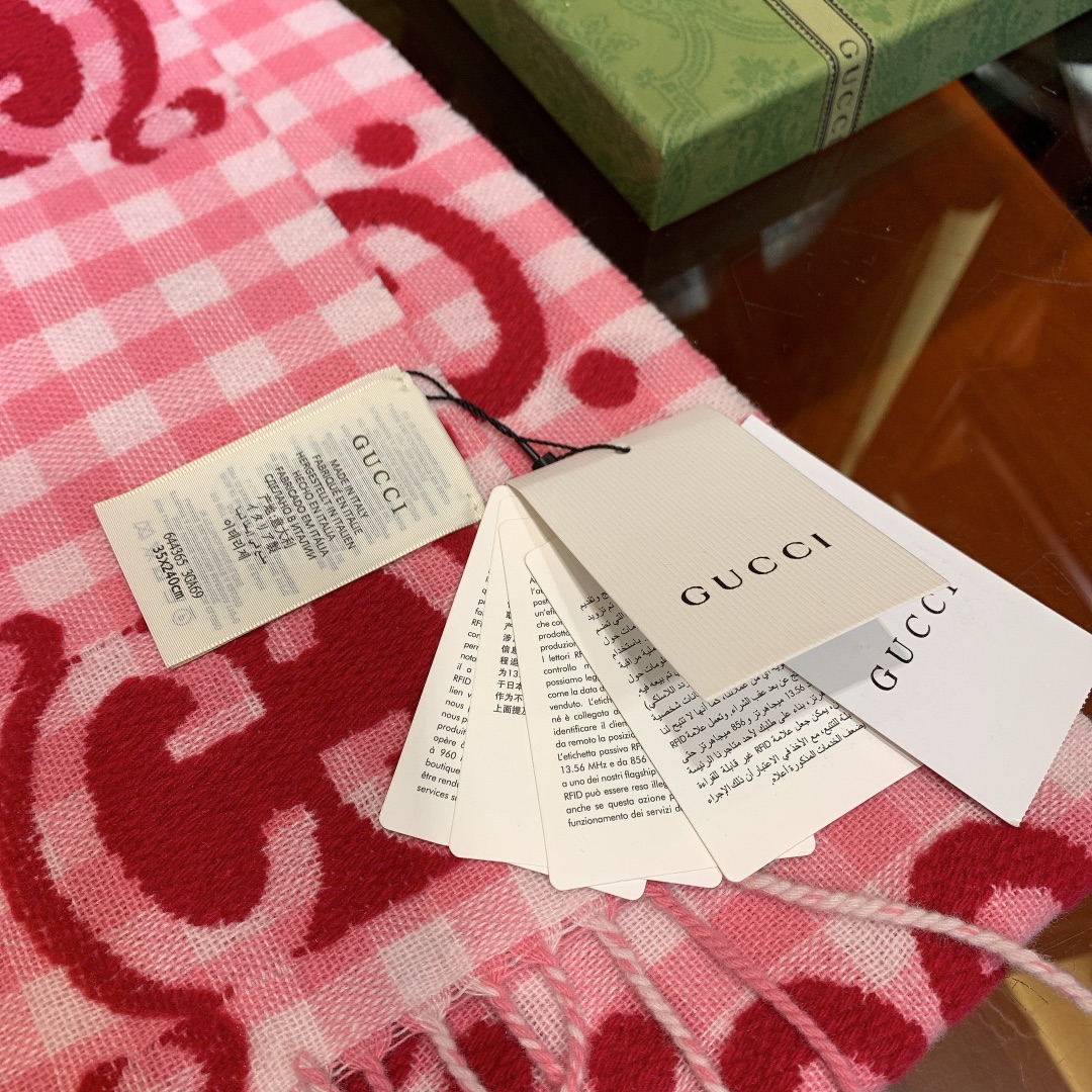 G*u*i scarf-35*240cm