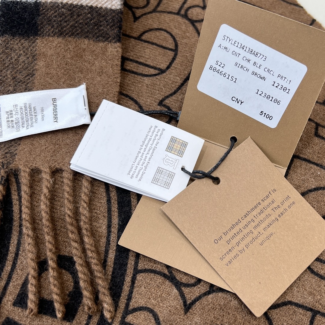 B**rry scarf-168x30cm