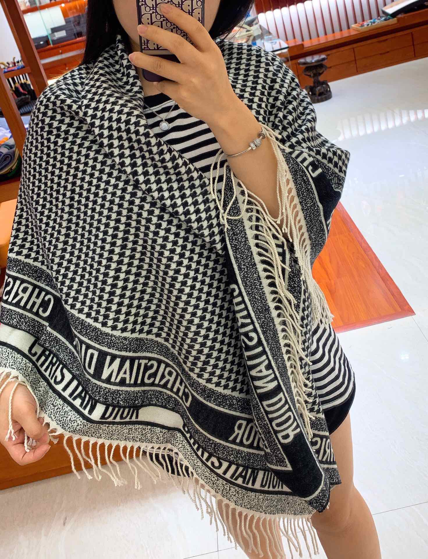 D*or blanket-140 x 140cm