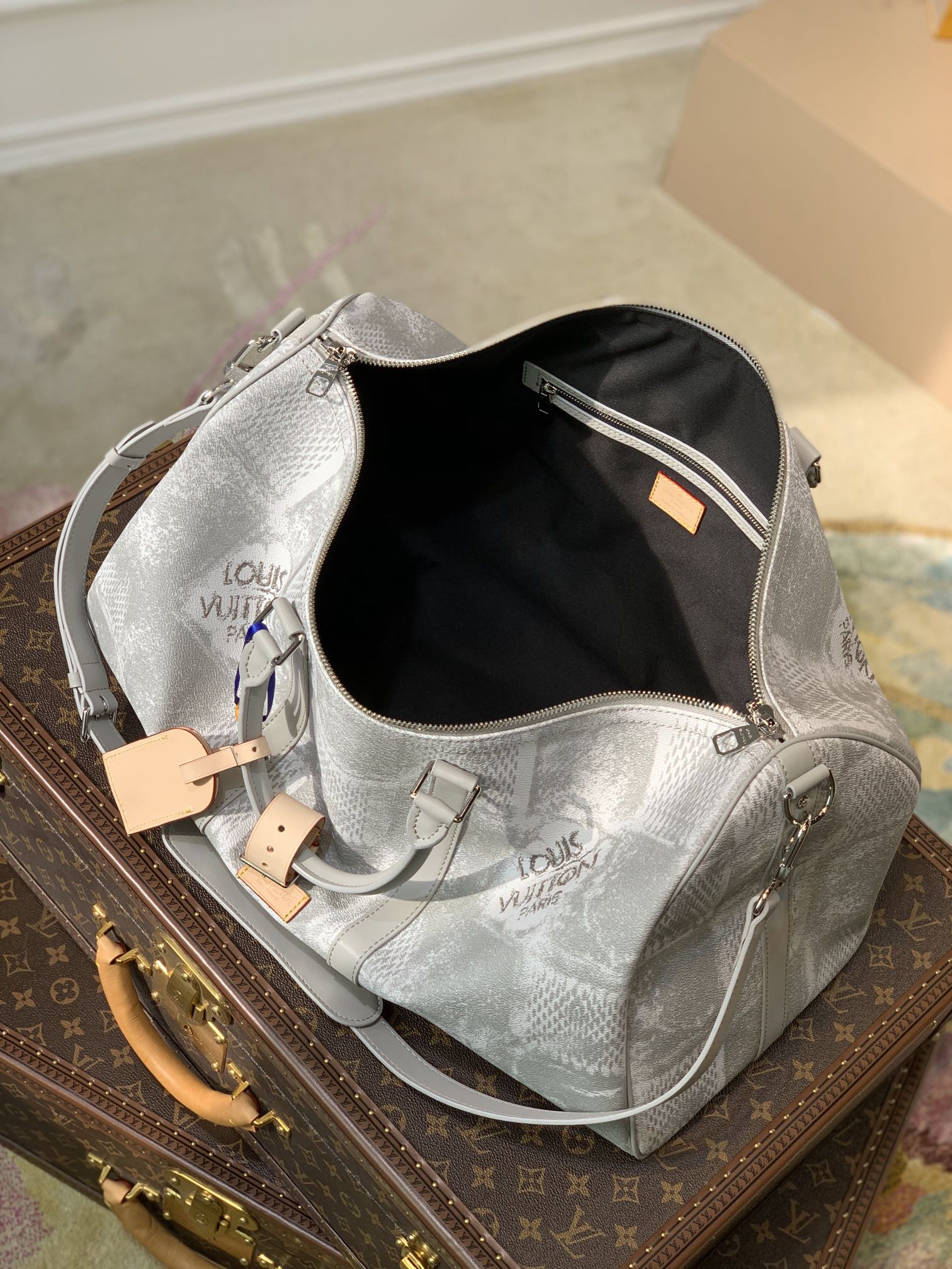 l0*is V*t0n keepall 50