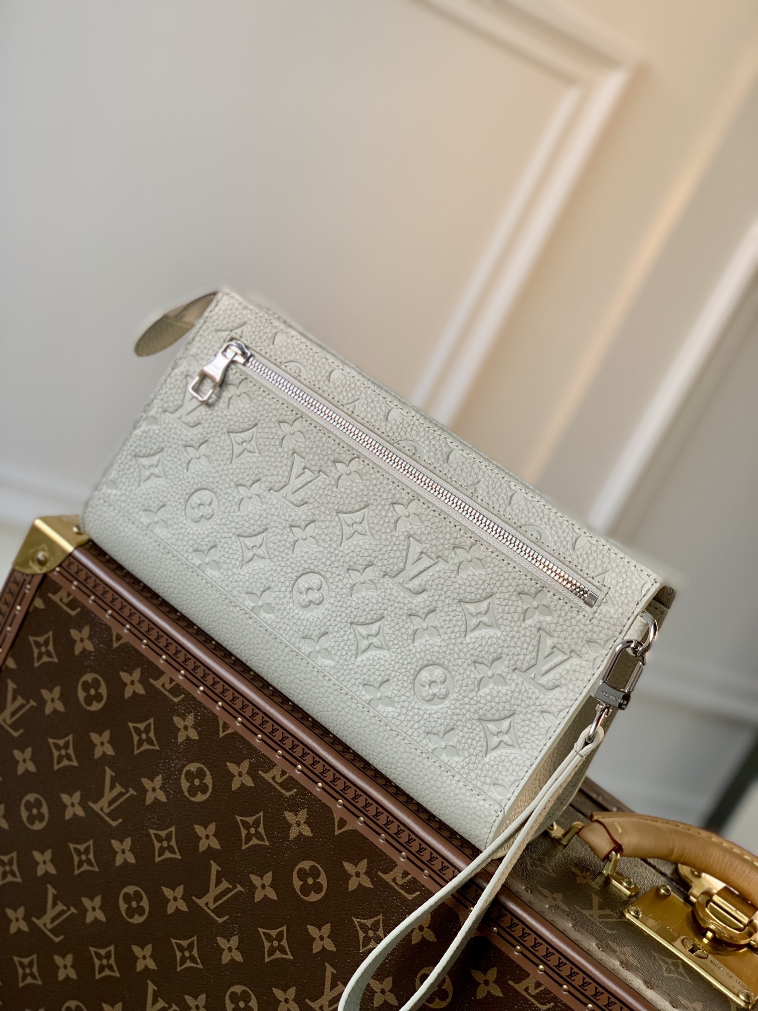 l0*is V*t0n m81556 pouch-29*15*9cm