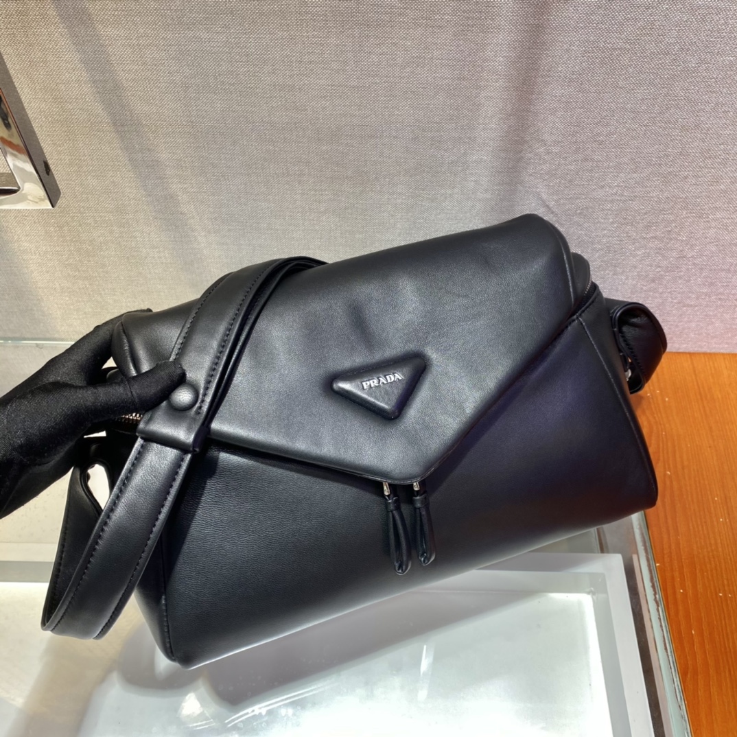Pra*a lambskin shoulder bag-1bc165-32*21*12cm