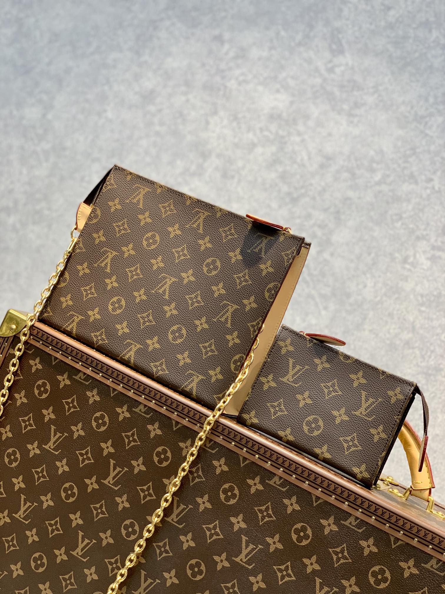 l0*is V*t0nm47543 chain bag-26x20x3cm