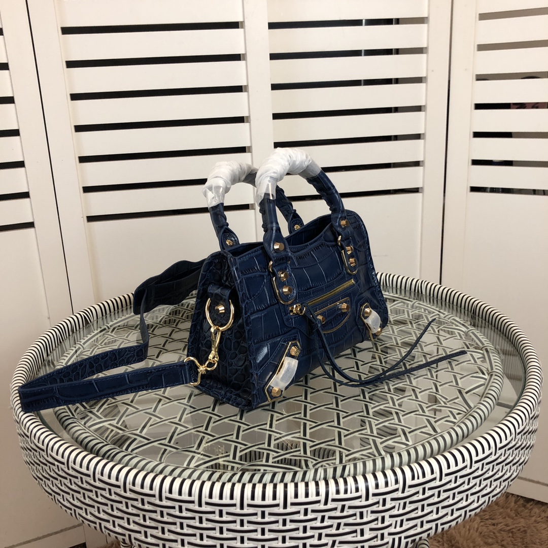 Ba*len*cia*ga graffiti classic city(2 size avaible)