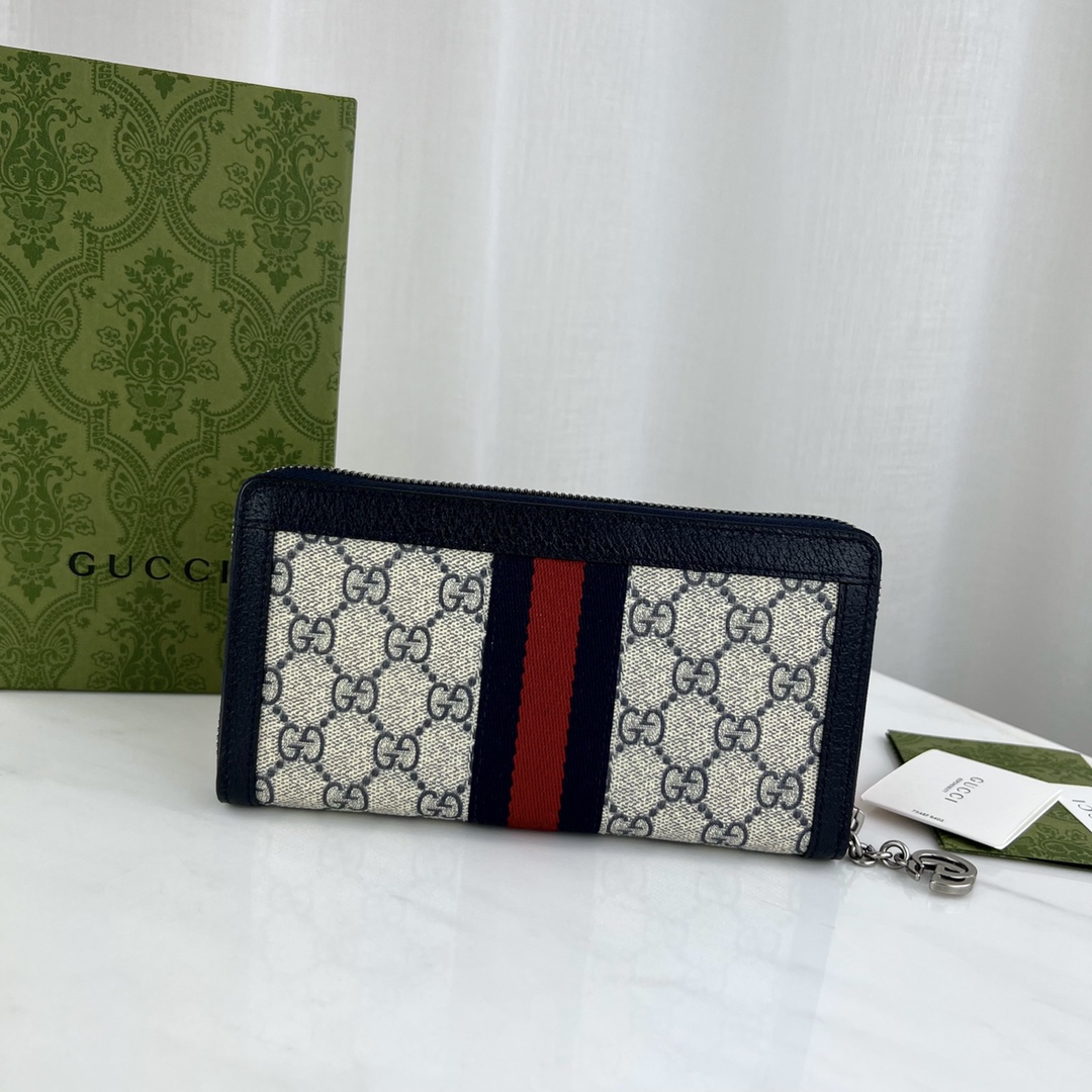 G*u*i wallet-19x10.5x2cm