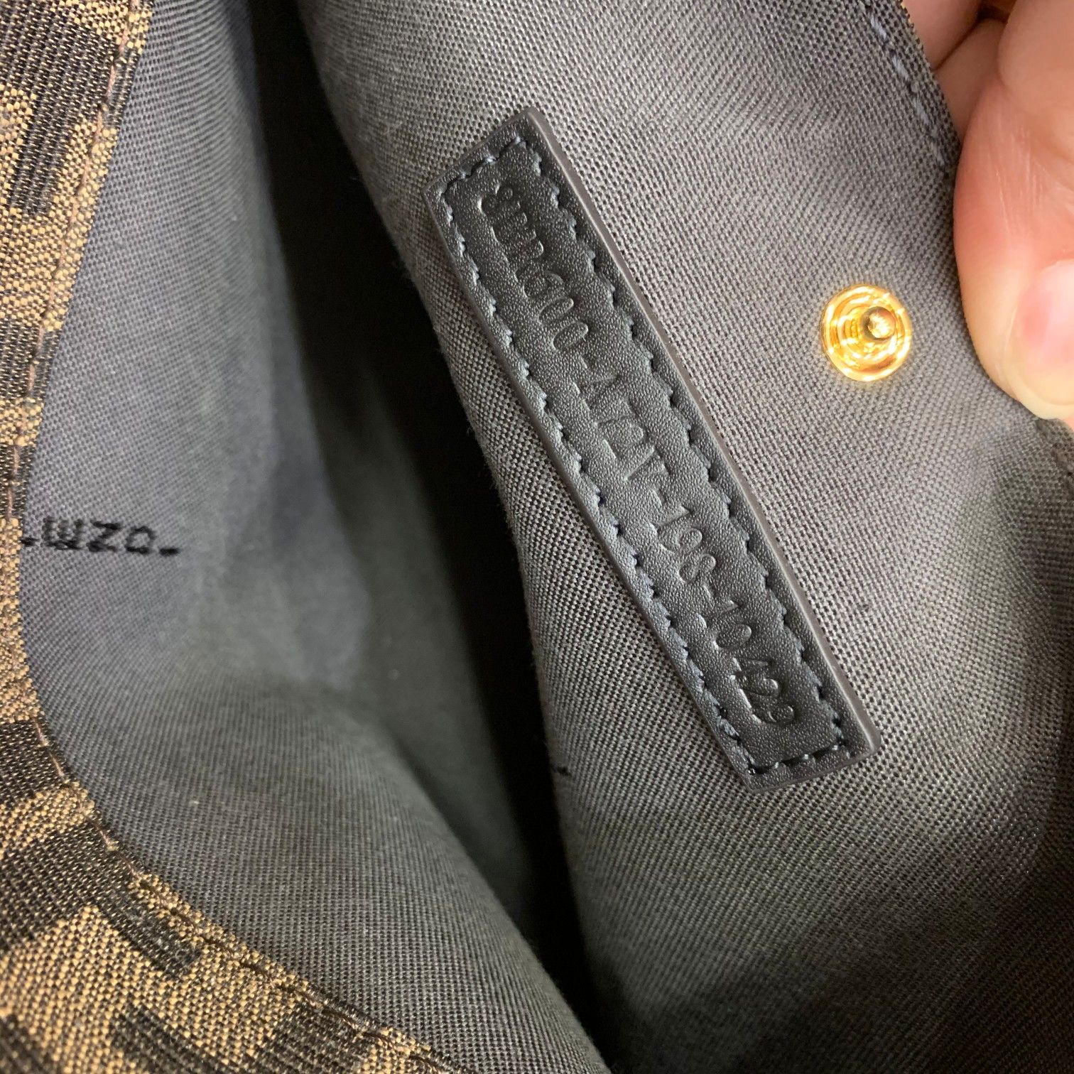 F**di peekaboo-41x16x30cm