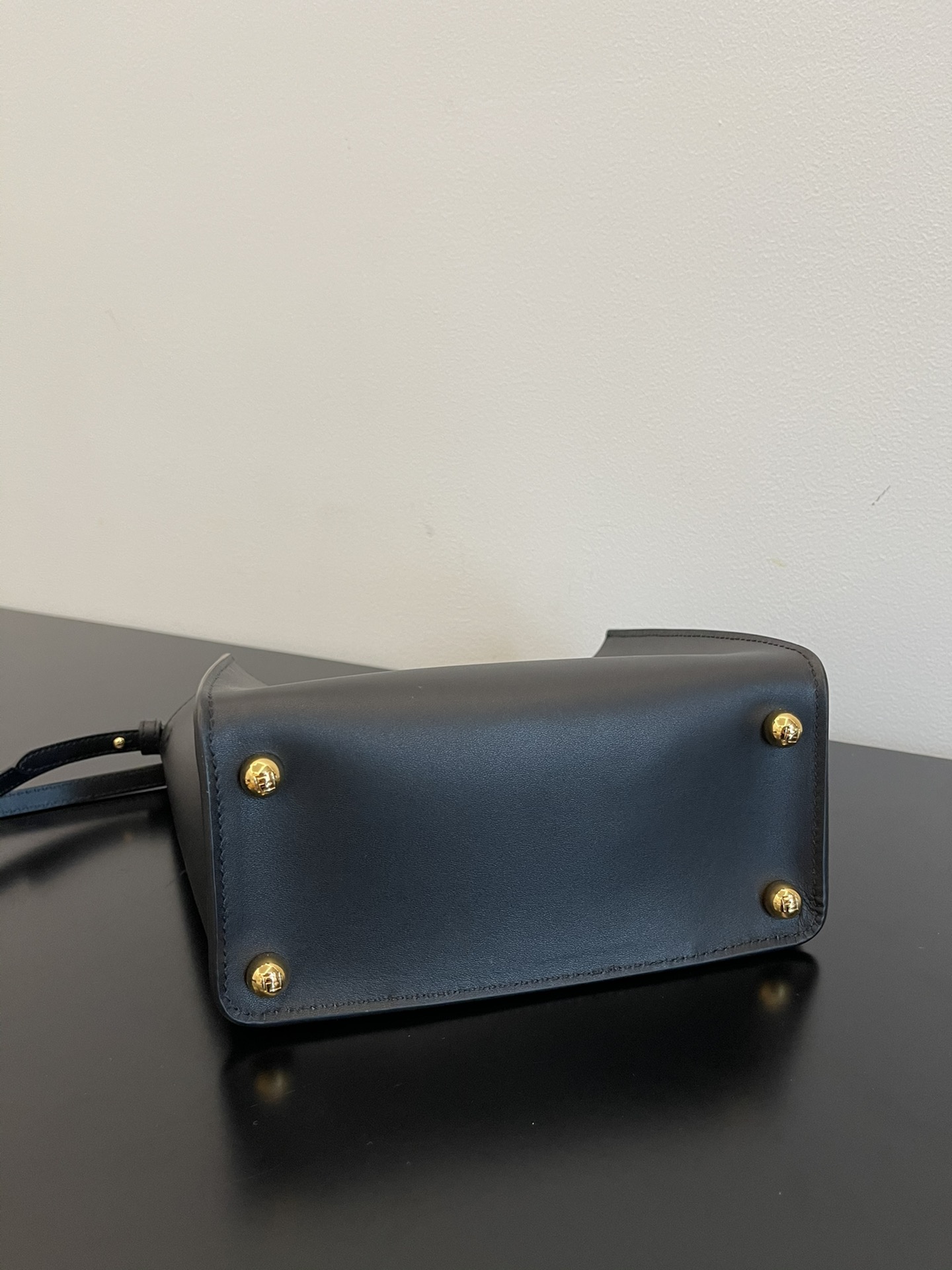 F**di way handbags-23×7×18cm