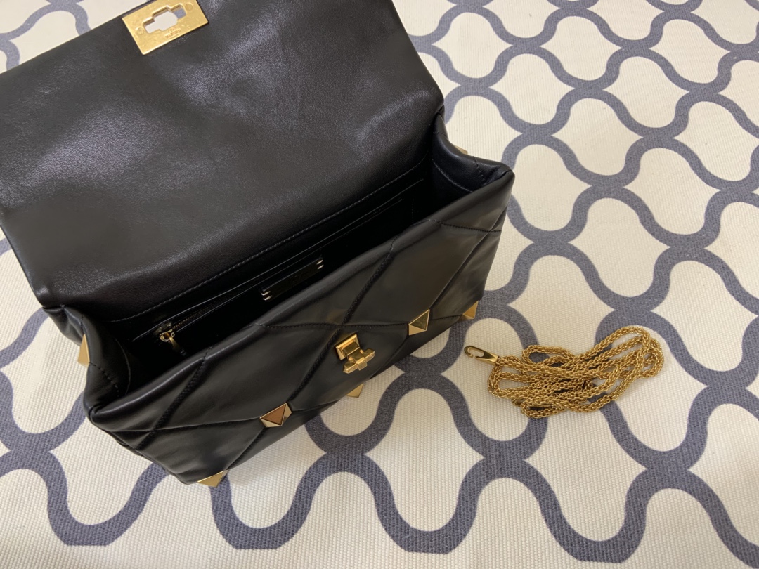 Valentin0 Garavani Roman Stud-Large Size-30*20*12CM