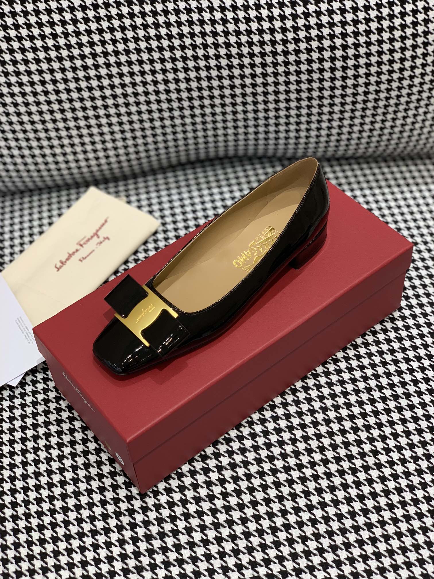 Salvatore Ferragamo-2CM