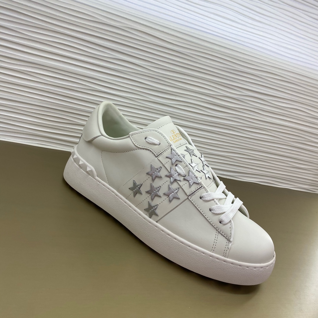 Va1e*ntin0 garavani sneakers