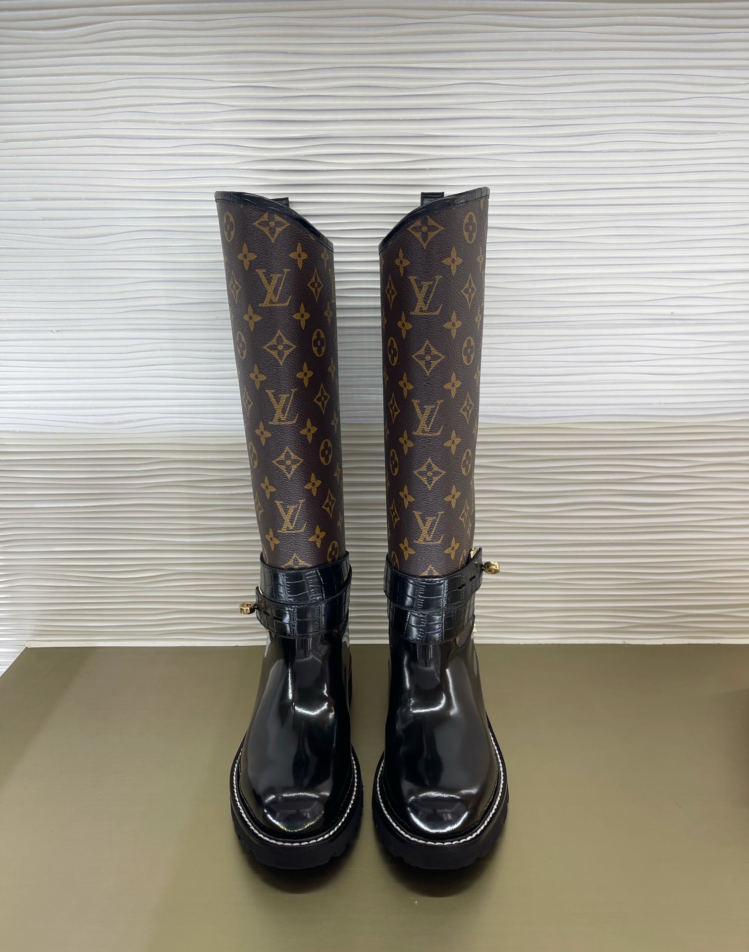 l0*is V*t0n boots（eu35-42）