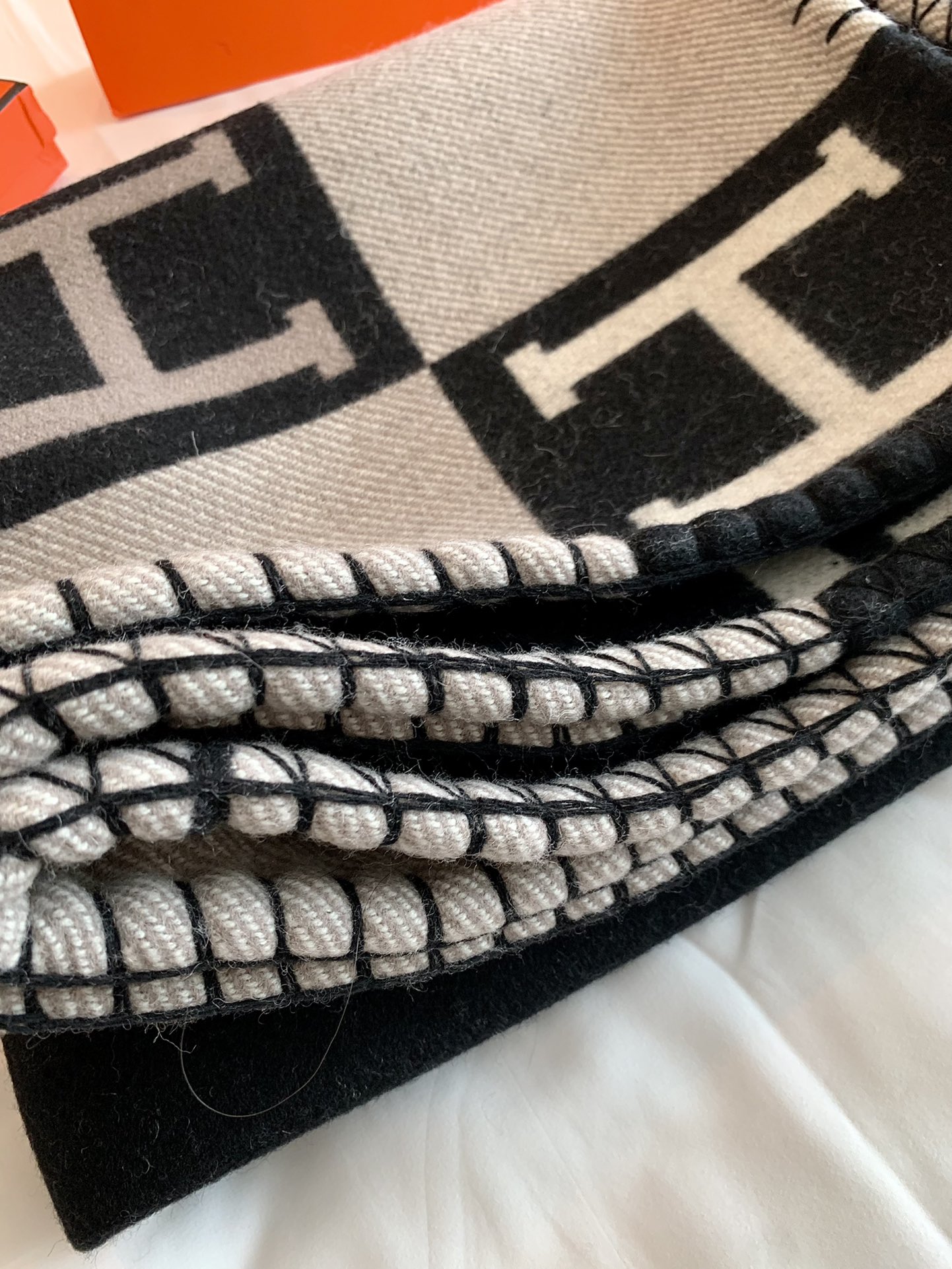 H**mes blankets-170*135cm