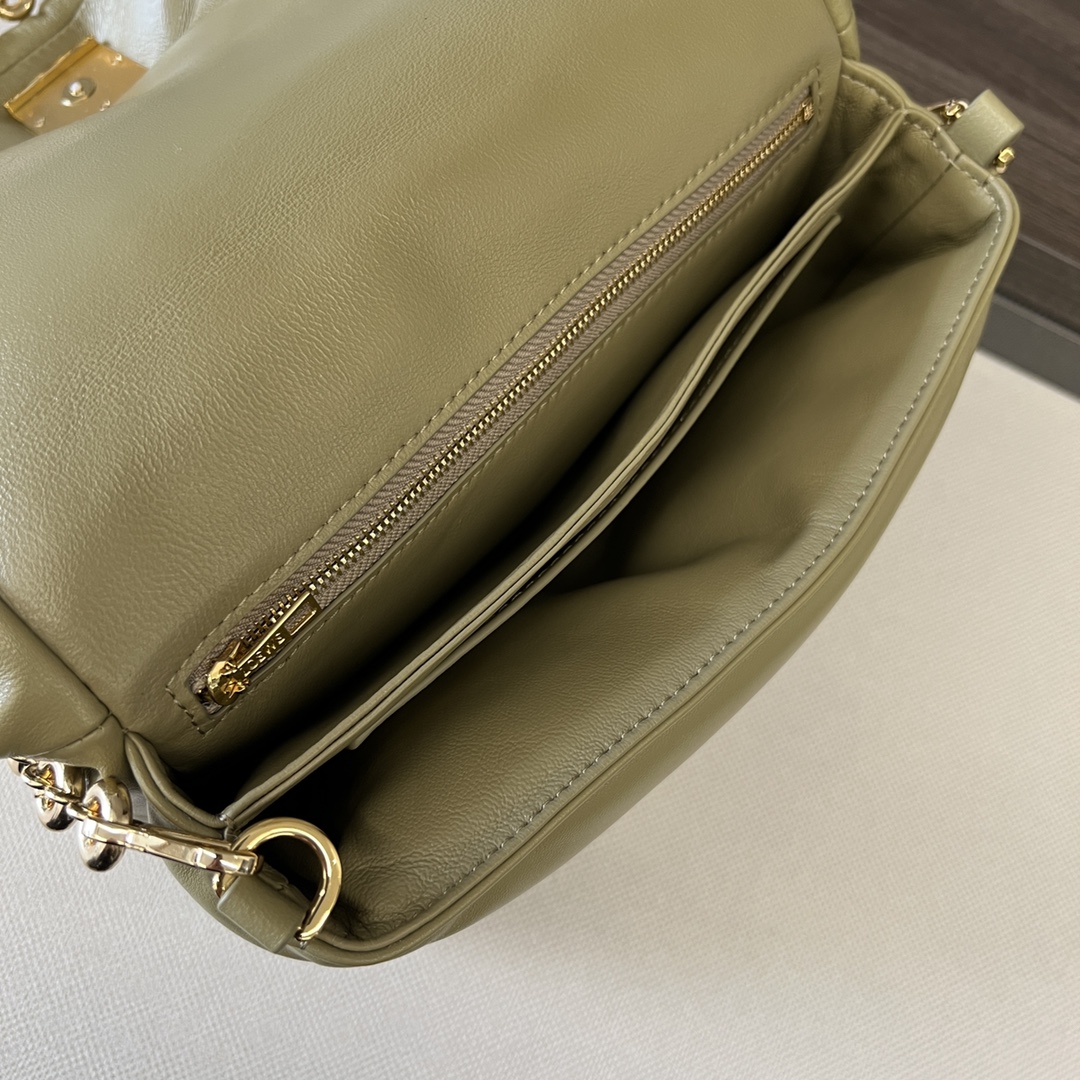 L0ew* puffer goya bag-23*13*6cm