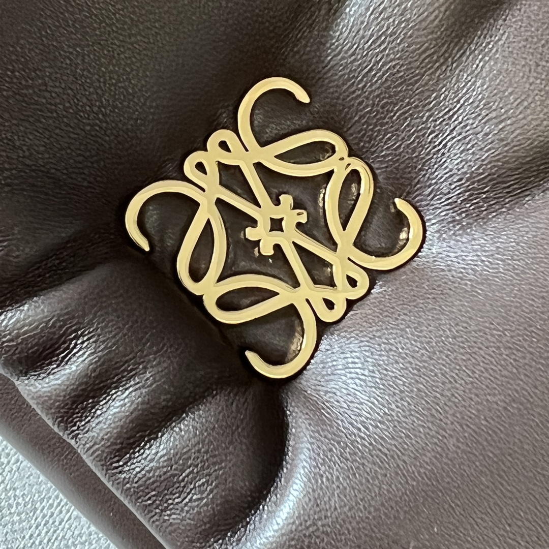 L0ew* puffer goya bag-23*13*6cm