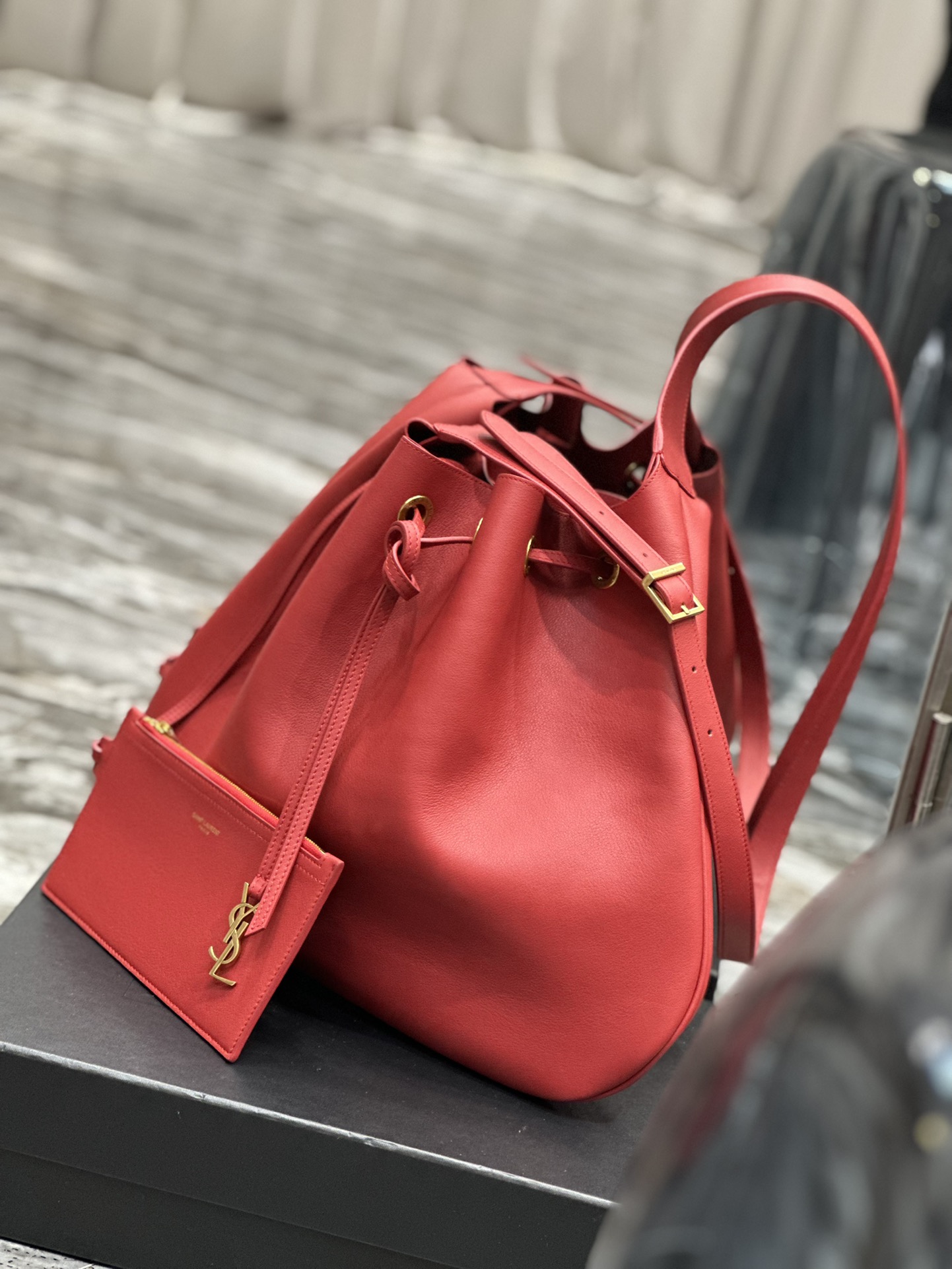 Y*L flat hobo bag-44×33×2.5cm