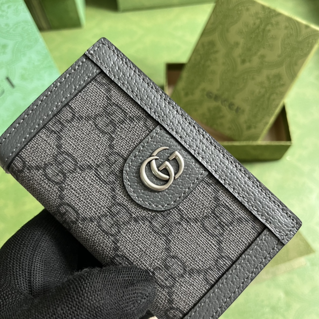 G*u*i wallet-7.5*12cm