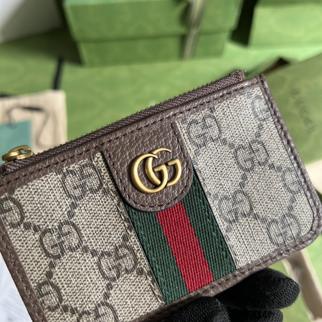 G*u*i wallet-12*7.5*1cm